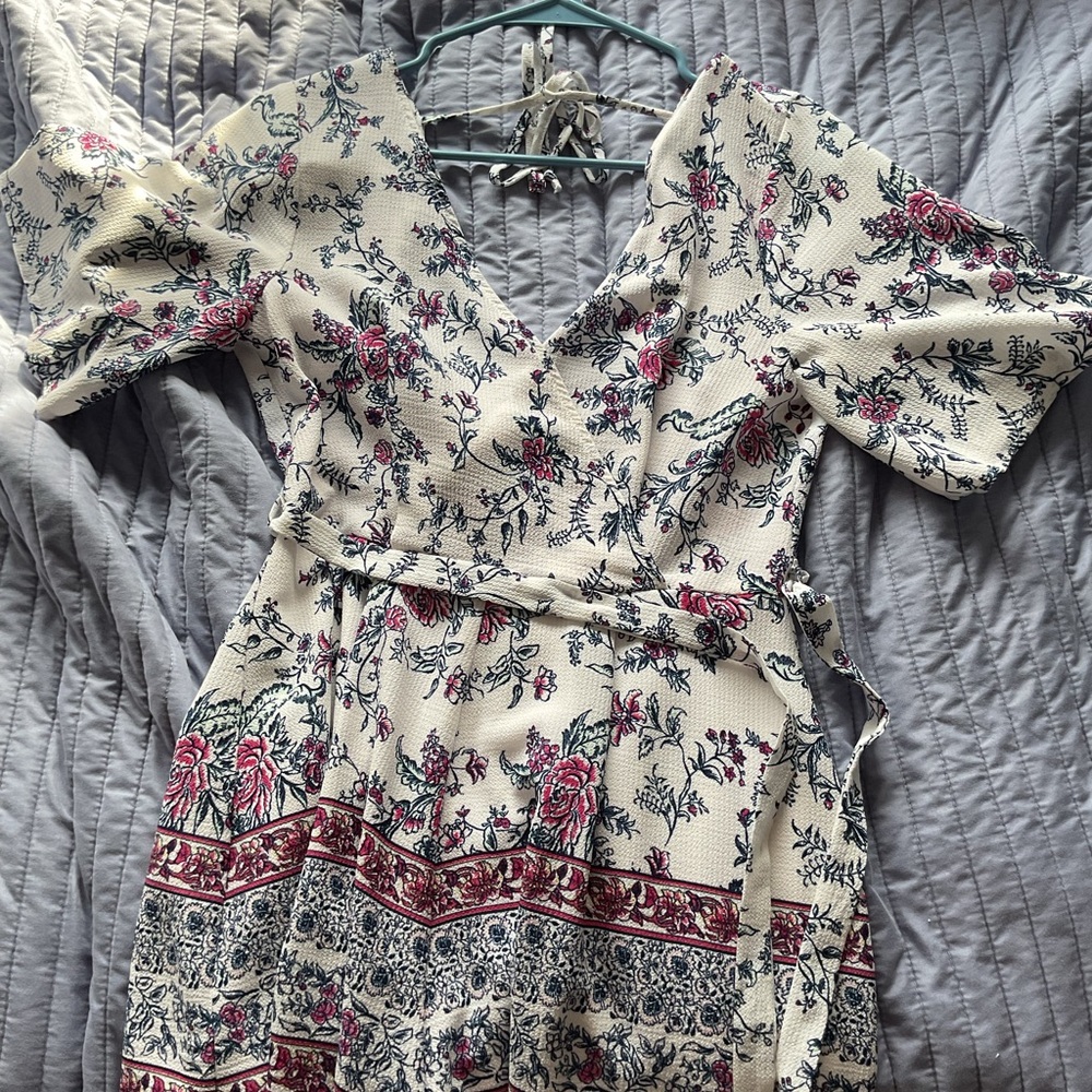 Francesca’s White Floral Romper